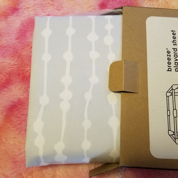 4 Moms New Breeze Play Yard Sheet Gray Beads Waterproof New in Box - Picture 4 of 6